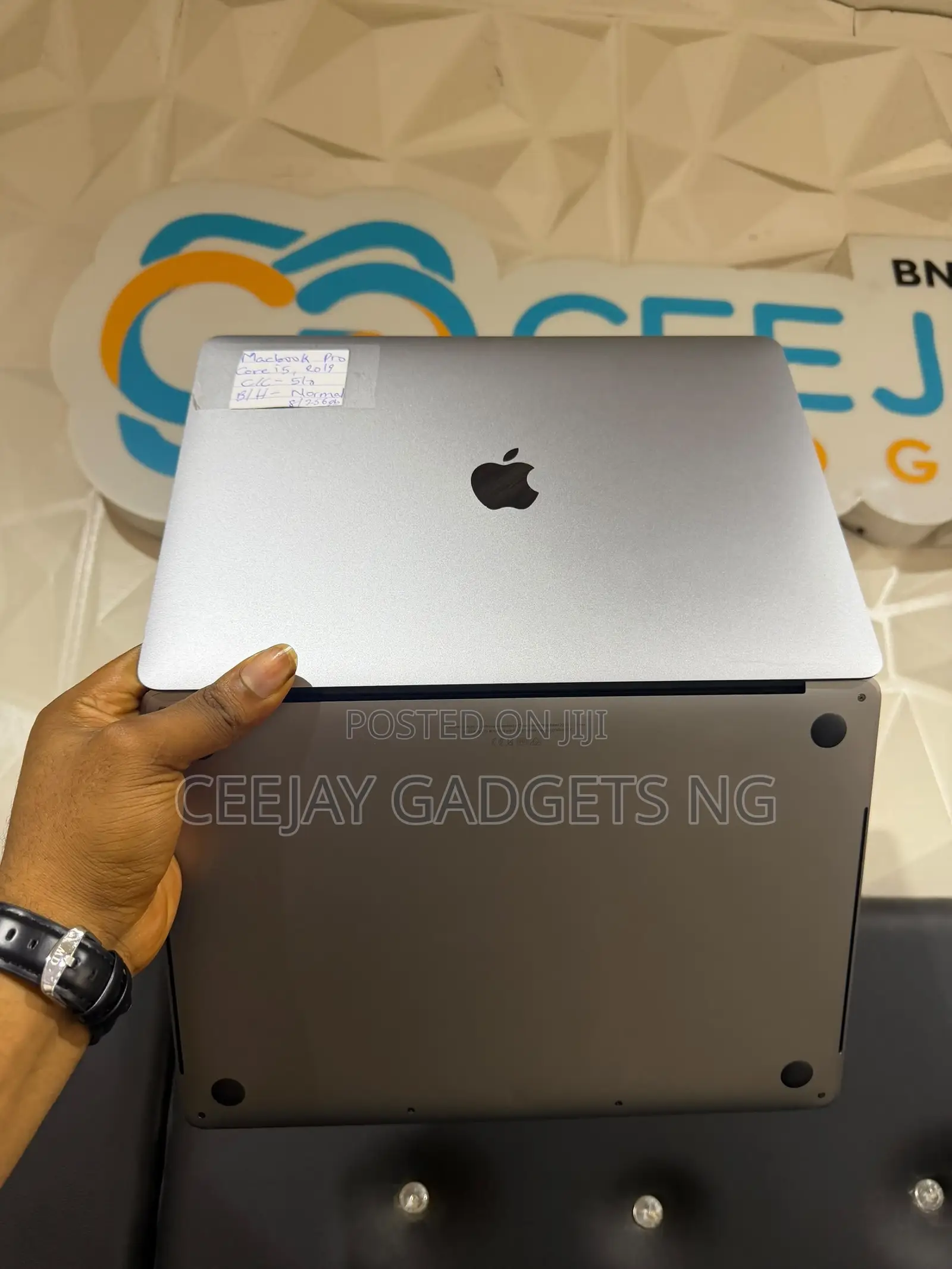 Laptop Apple MacBook Air 2020 16GB Intel Core i5 SSD 512GB
