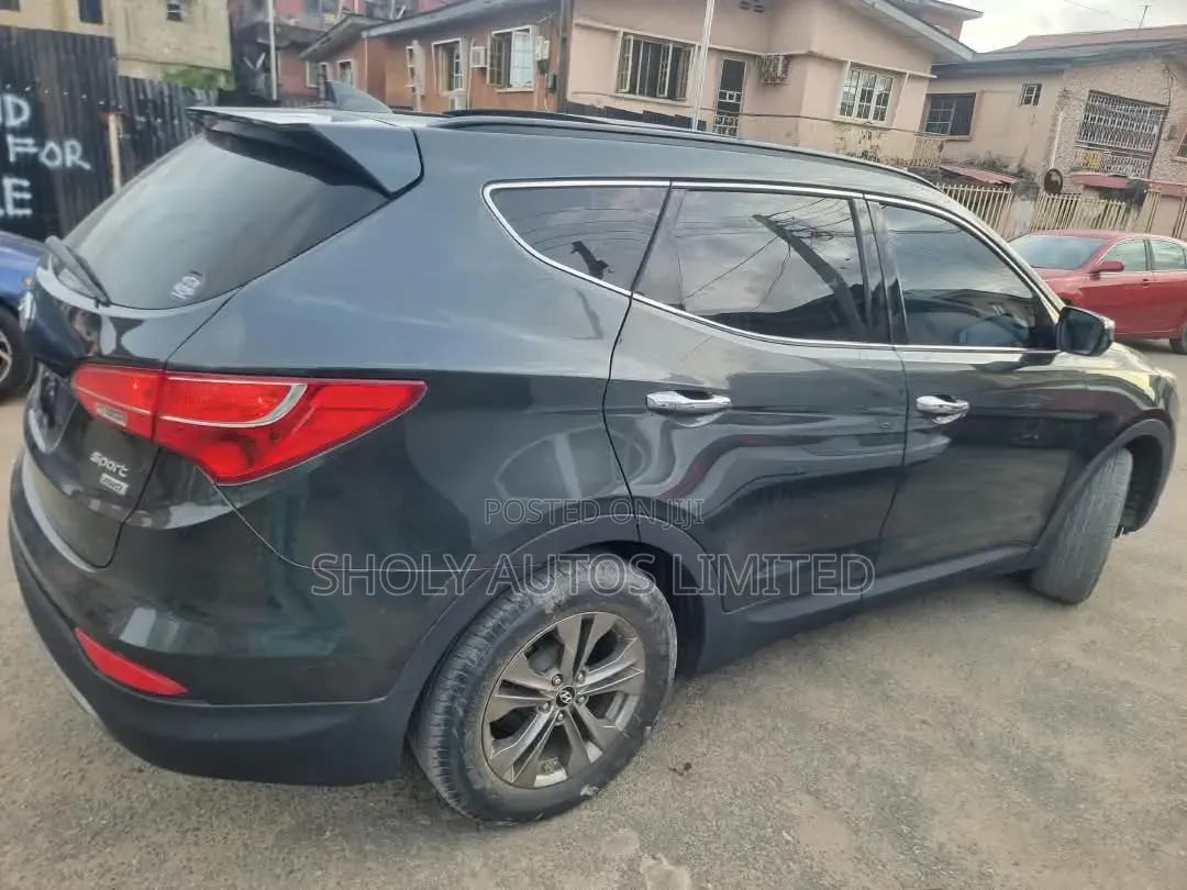 Hyundai Santa Fe 2014 Green