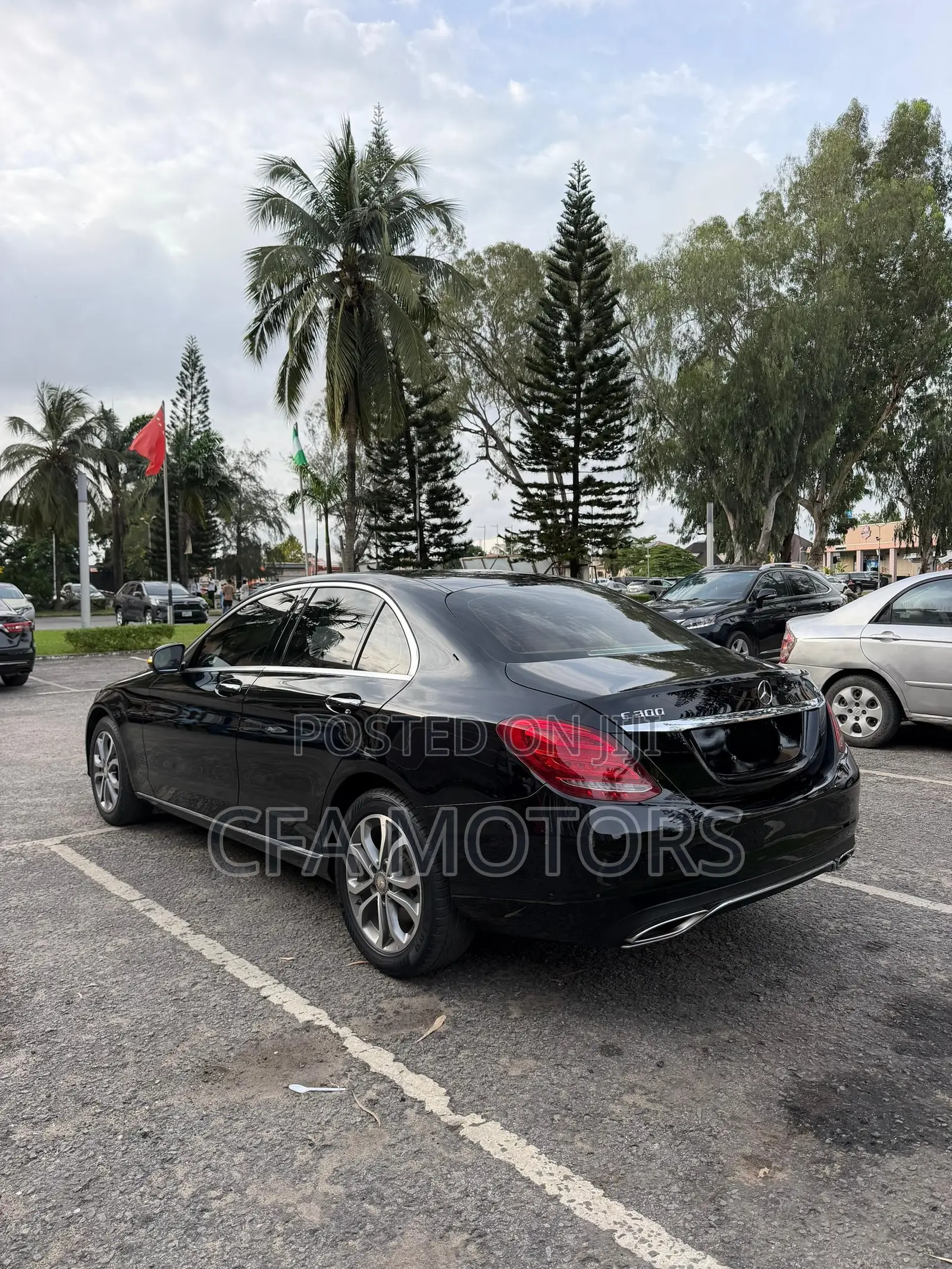 Mercedes-Benz C300 2015 Black