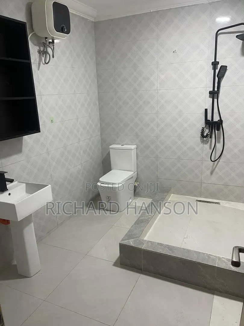 Mini Flat in Phase 1 for rent