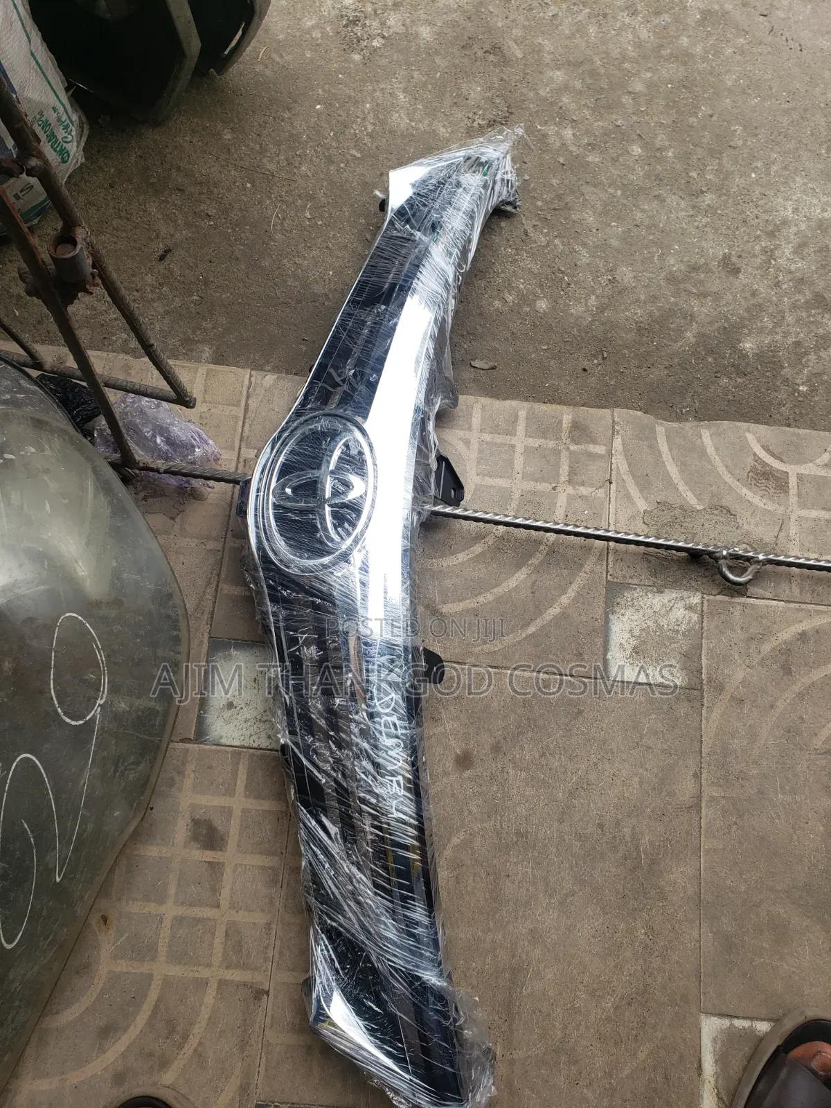 Up and Down Grille Toyota Avalon 2014-2016