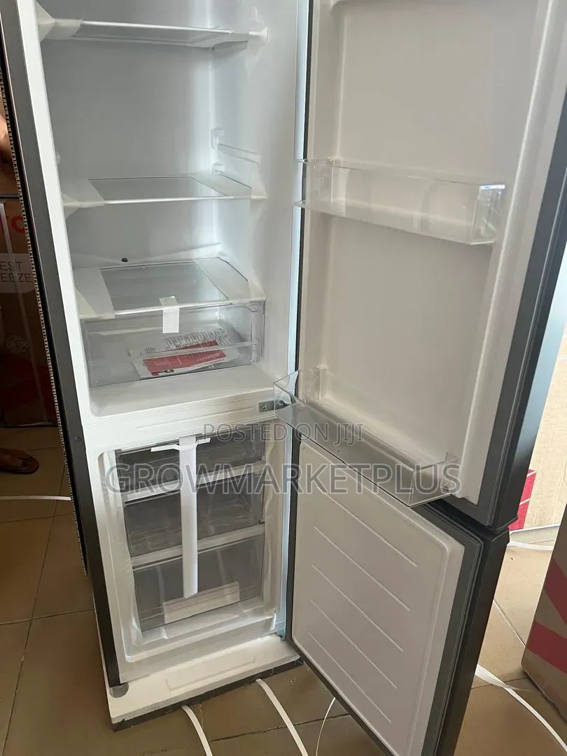 Tornado 170L Bottom Freezer Refrigerator – 90W | Model RF-SCN230PO0GDS