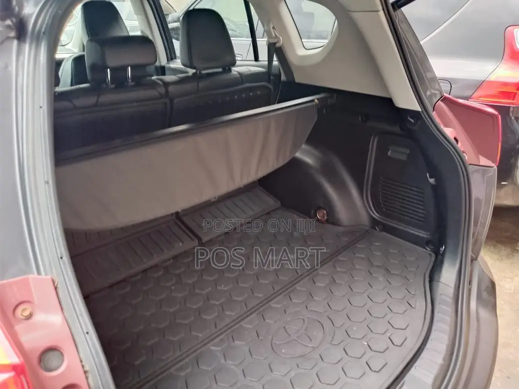 Toyota RAV4 Limited 4dr SUV AWD (2.5L 4cyl 6A) 2015 Gray