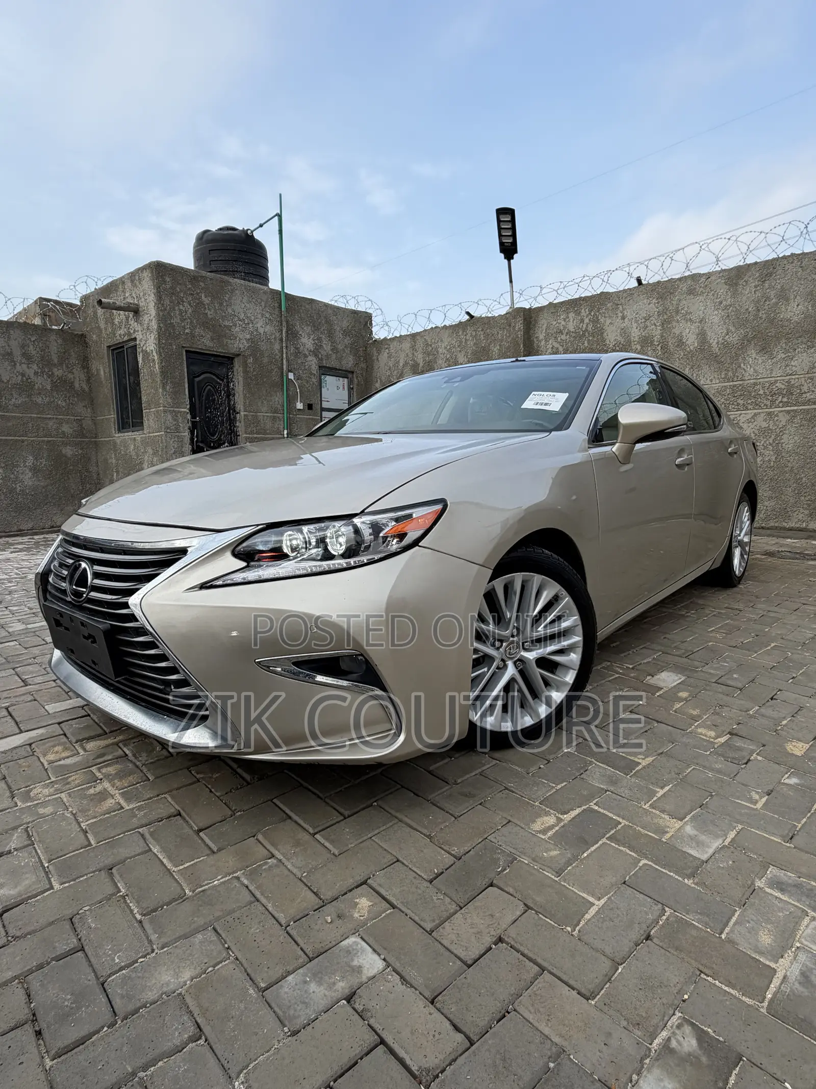 Lexus ES 350 FWD 2016 Gold