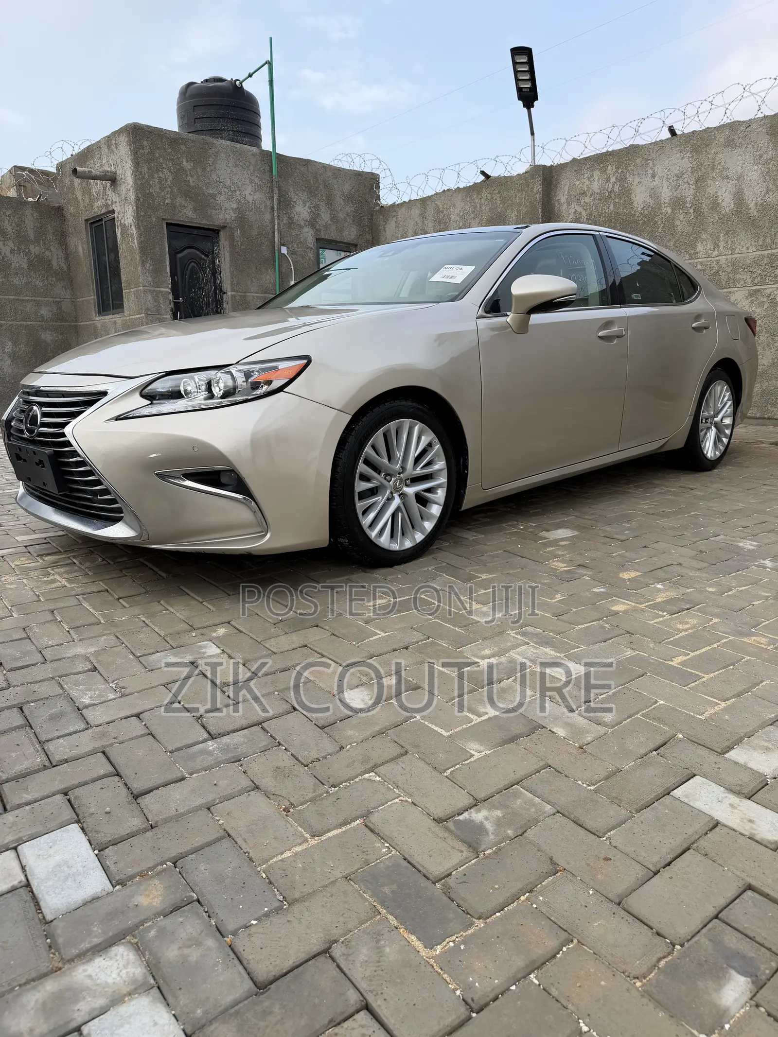 Lexus ES 350 FWD 2016 Gold