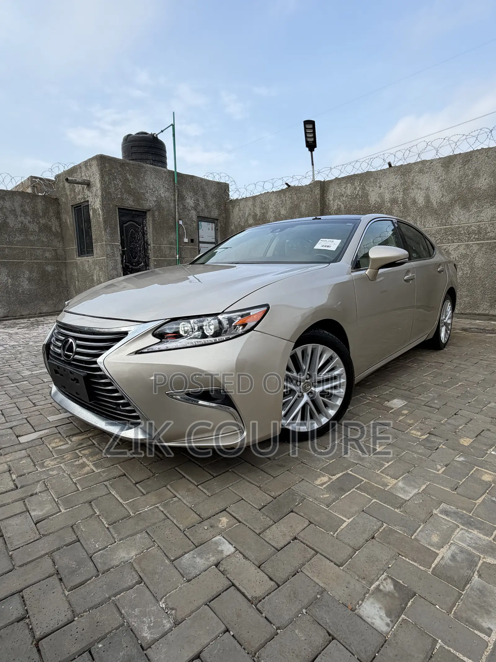 Lexus ES 350 FWD 2016 Gold