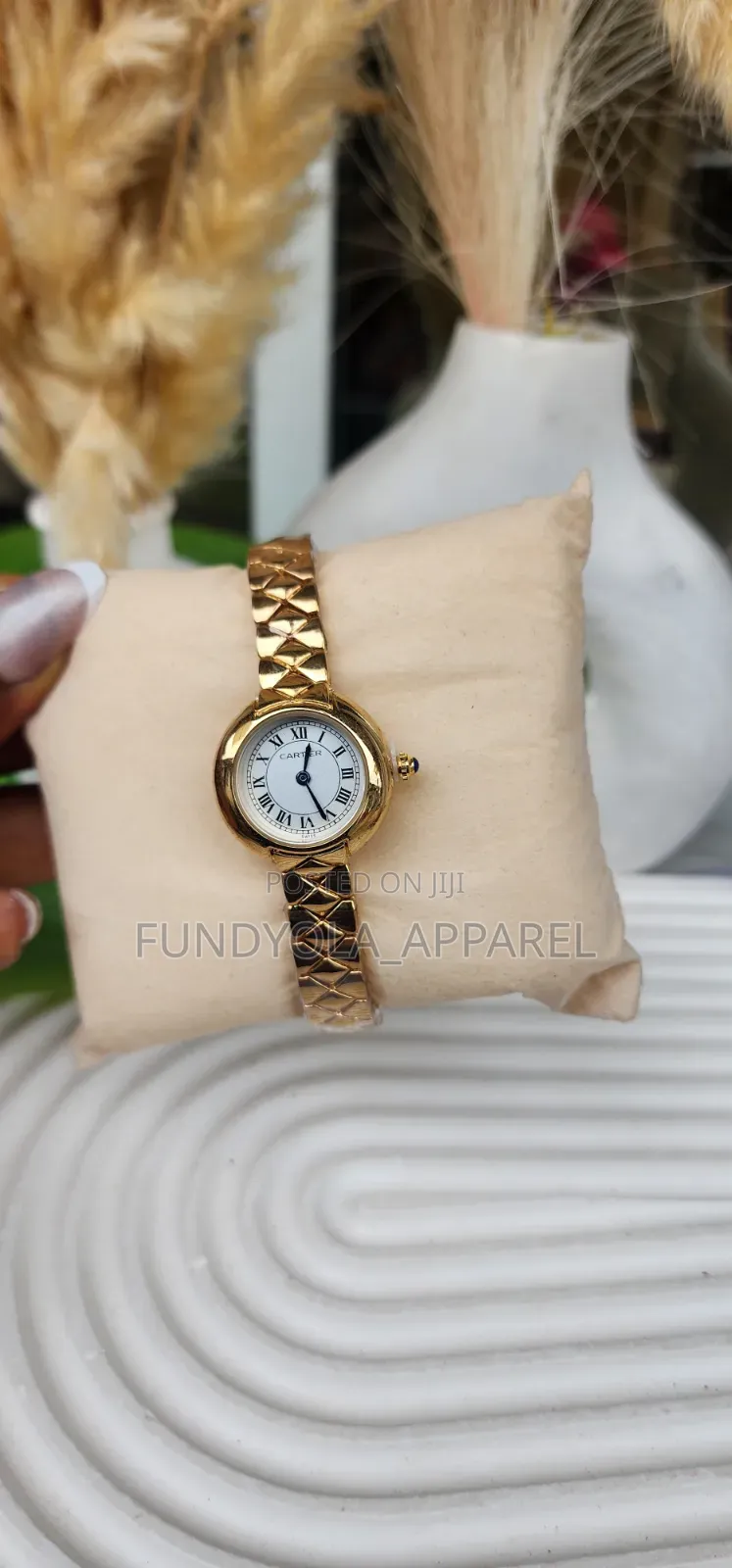 Cartier Ladies Watch in Gold