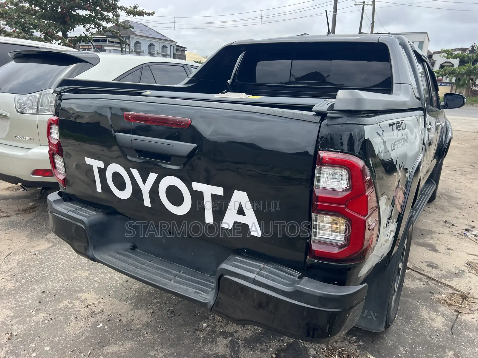 Toyota Hilux SR5 4x4 2013 Black