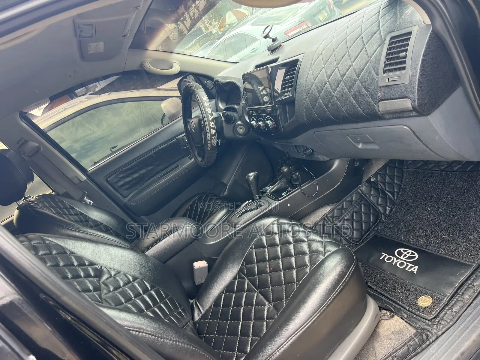 Toyota Hilux SR5 4x4 2013 Black