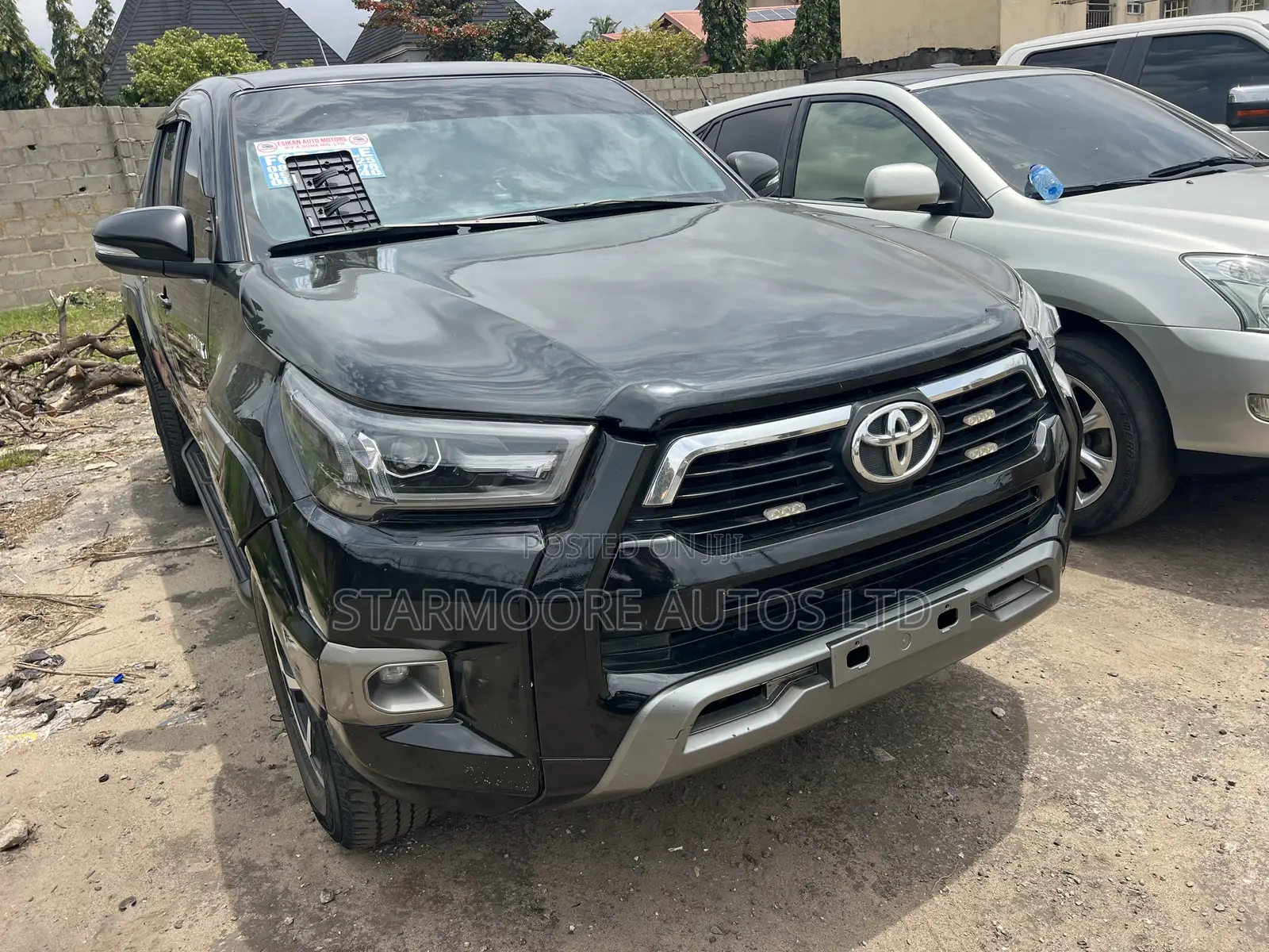 Toyota Hilux SR5 4x4 2013 Black