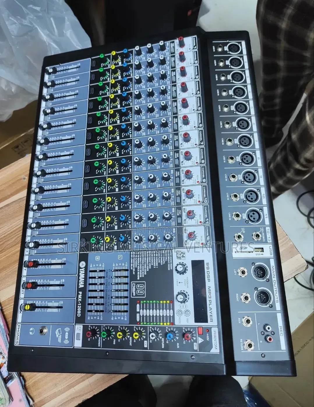 12 Channels Yamaha Powered Mixer