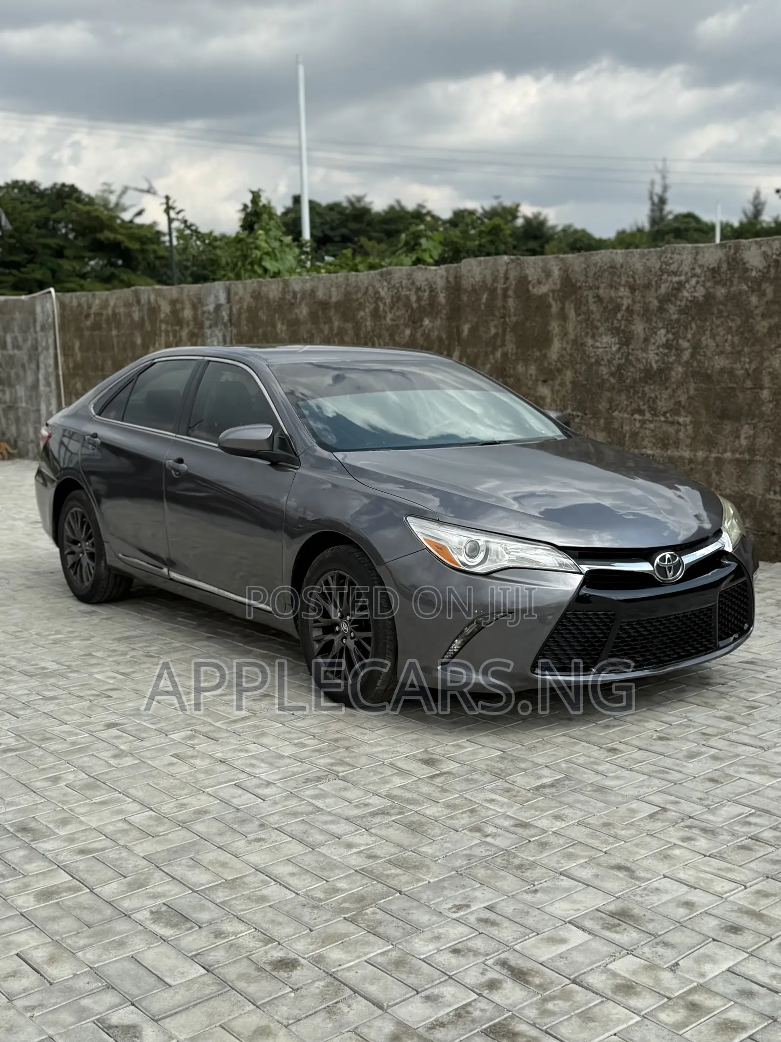 Toyota Camry LE 4dr Sedan (2.5L 4cyl 6A) 2015 Gray