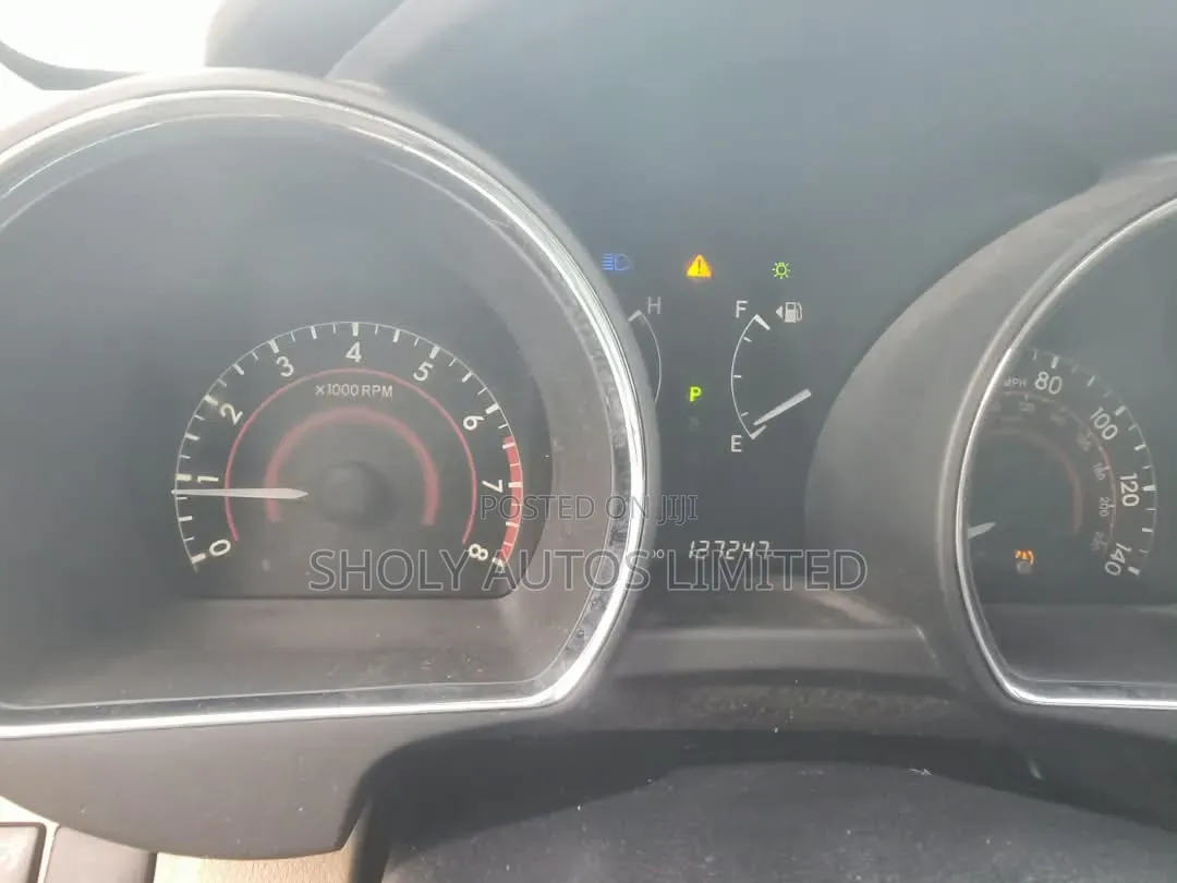 Toyota Highlander 2011 Gold
