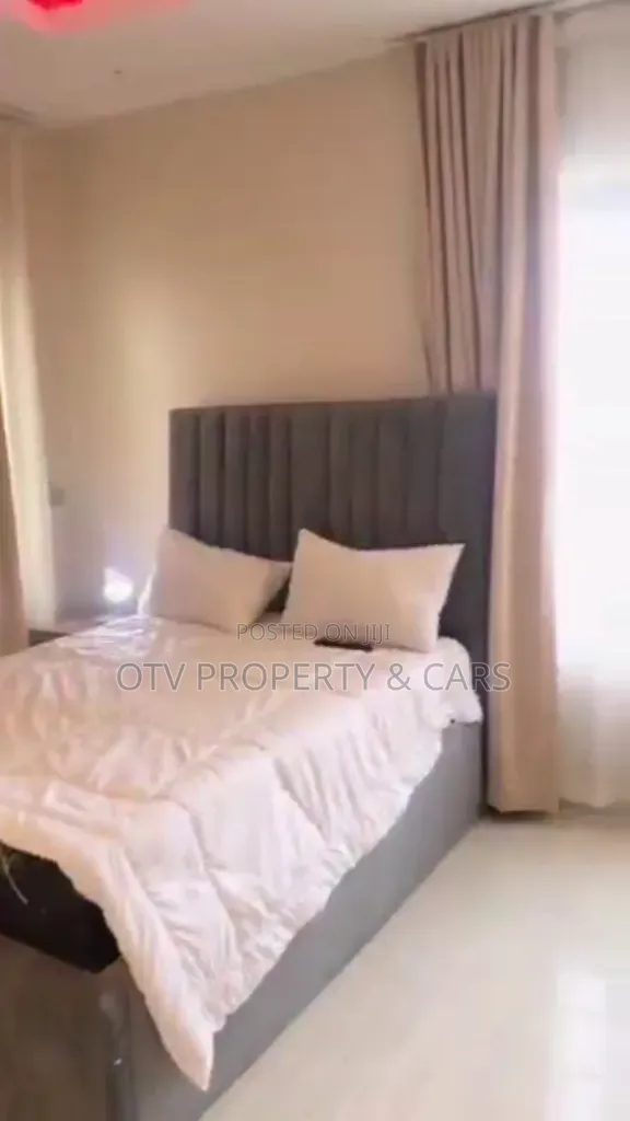3bdrm Apartment in Lekki Phase 1 for sale