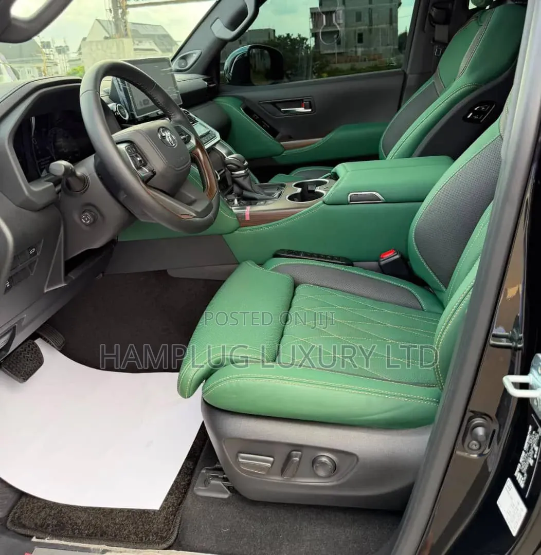New Toyota Land Cruiser 2025 Black