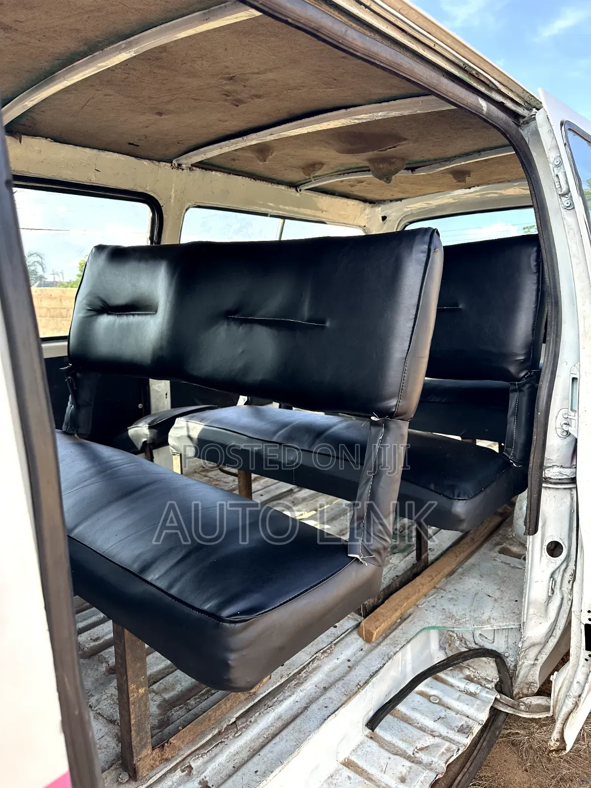 Toyota HiAce 2002 White