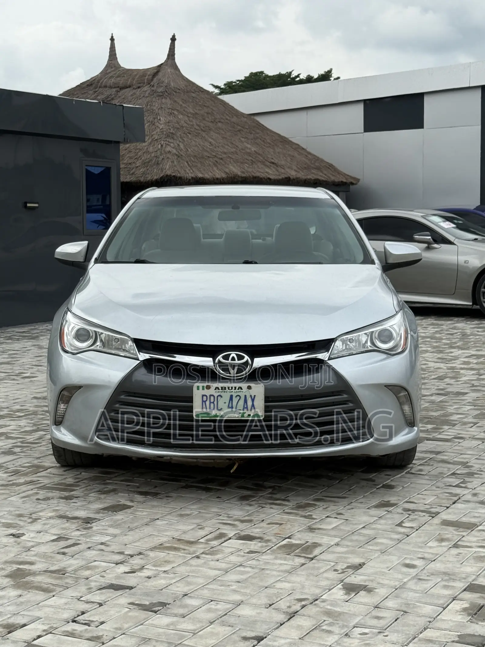 Toyota Camry LE 4dr Sedan (2.5L 4cyl 6A) 2017 Silver