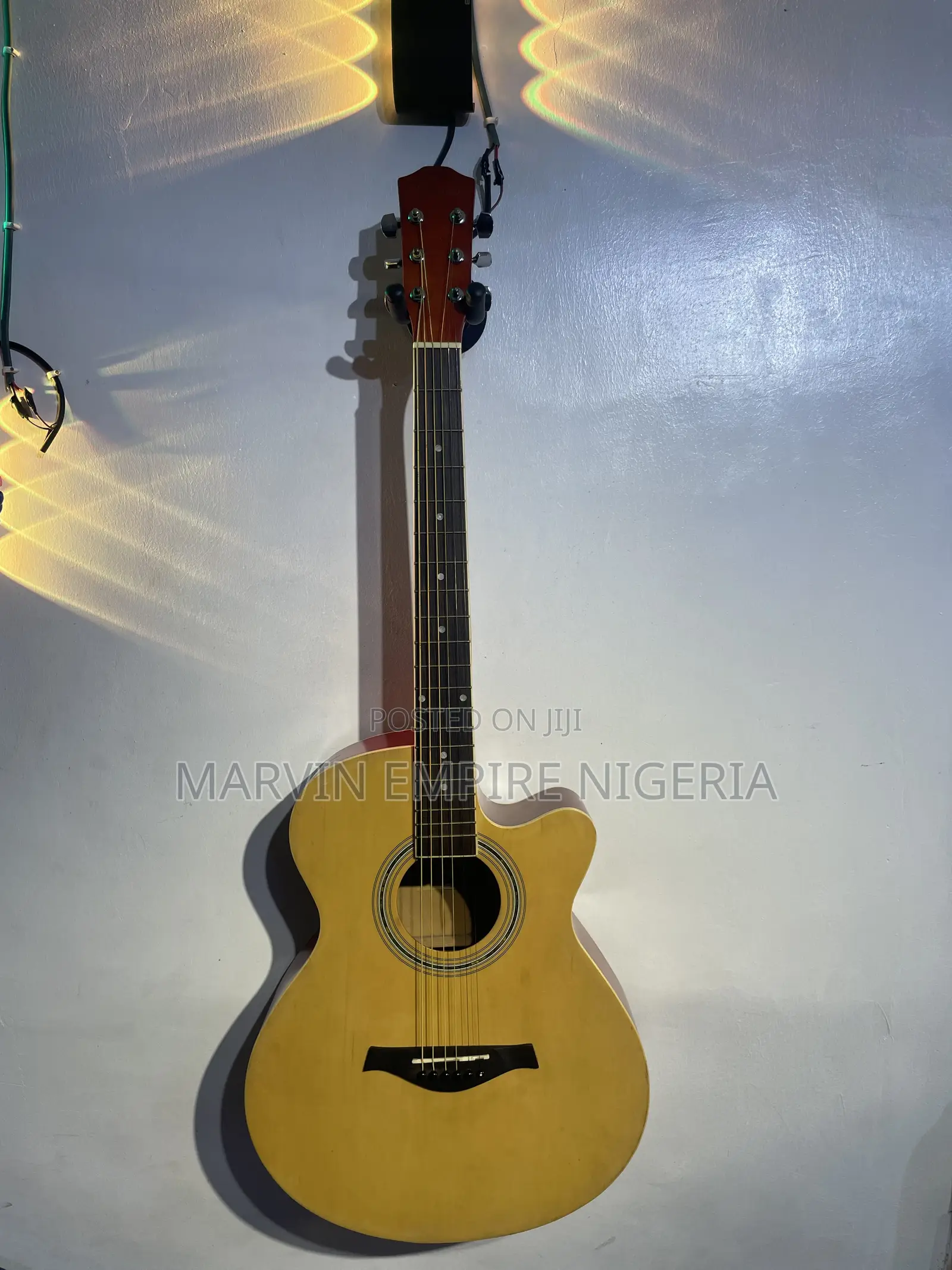 Chard Natural-Finish Cut-Away Acoustic Guitar With Bag