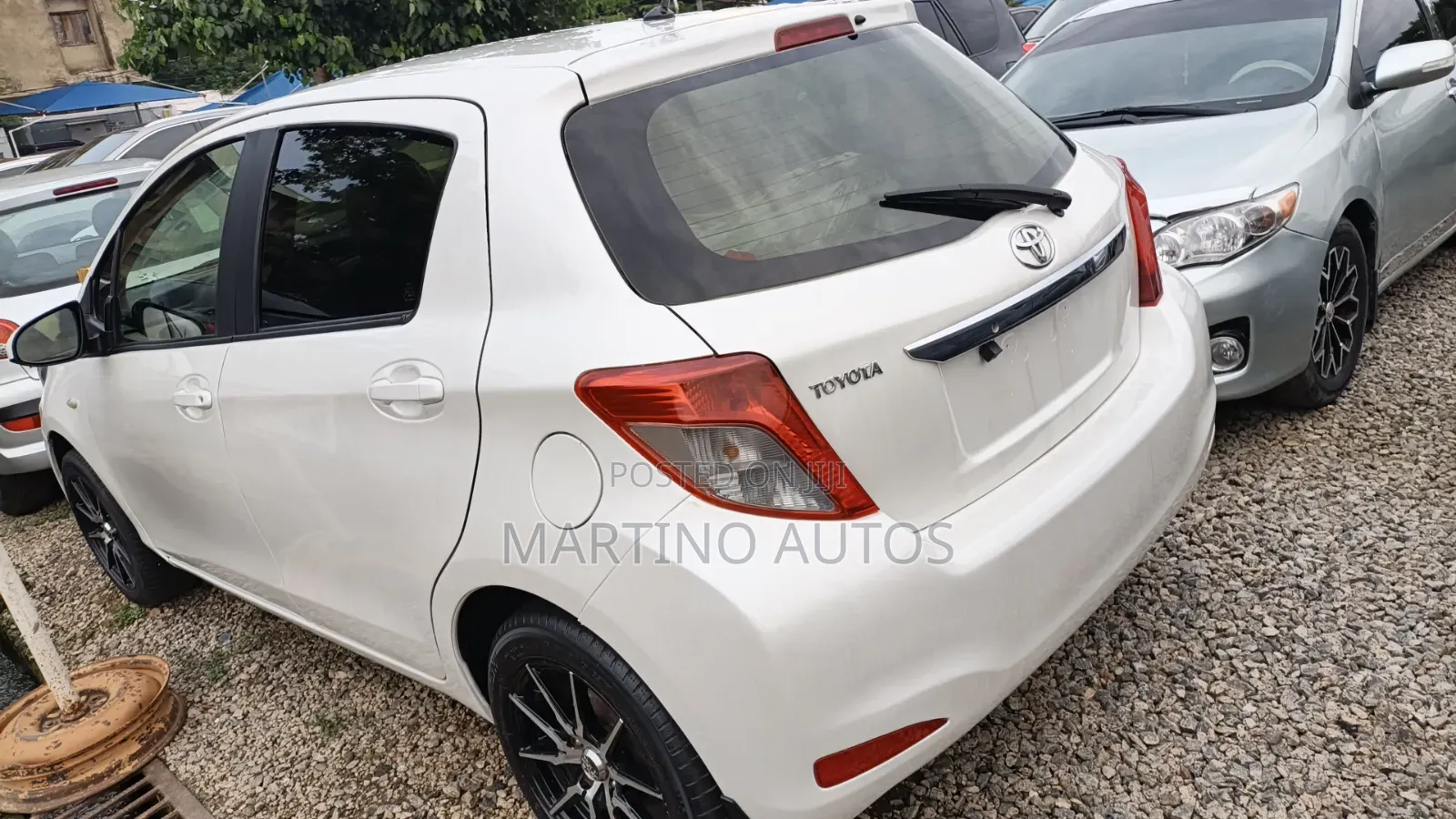 Toyota Yaris 2012 White