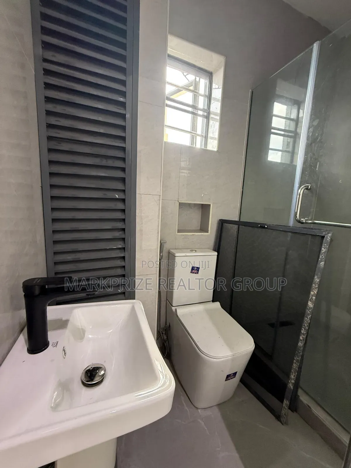 4bdrm Duplex in Surulere Lagos for sale