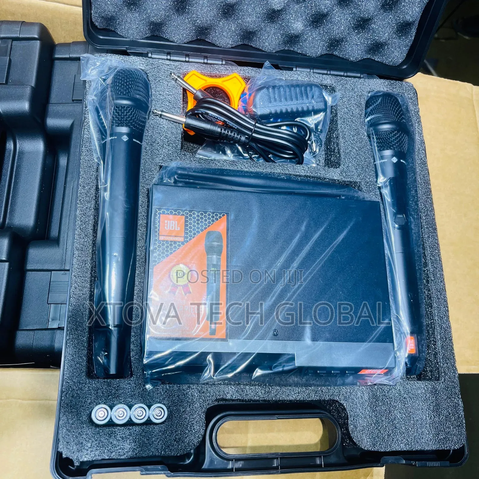 JBL URX9900 Professional Dual UHF Wireless Microphone System