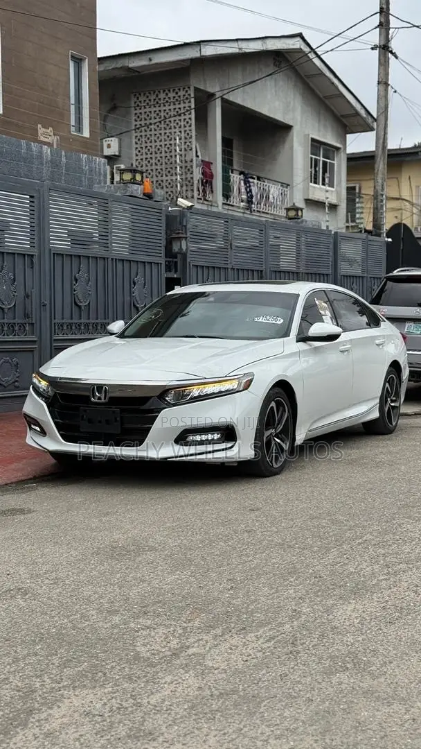 Honda Accord Sport 2.0T 2018 White