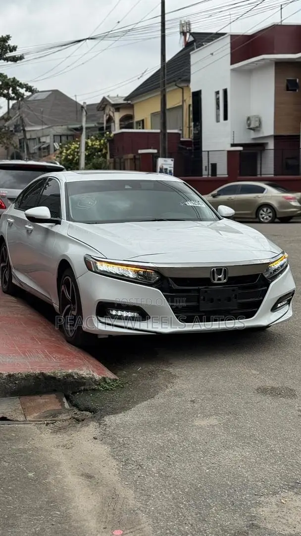 Honda Accord Sport 2.0T 2018 White