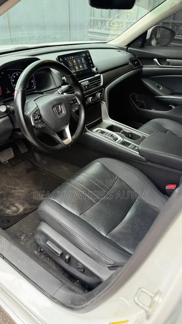 Honda Accord Sport 2.0T 2018 White
