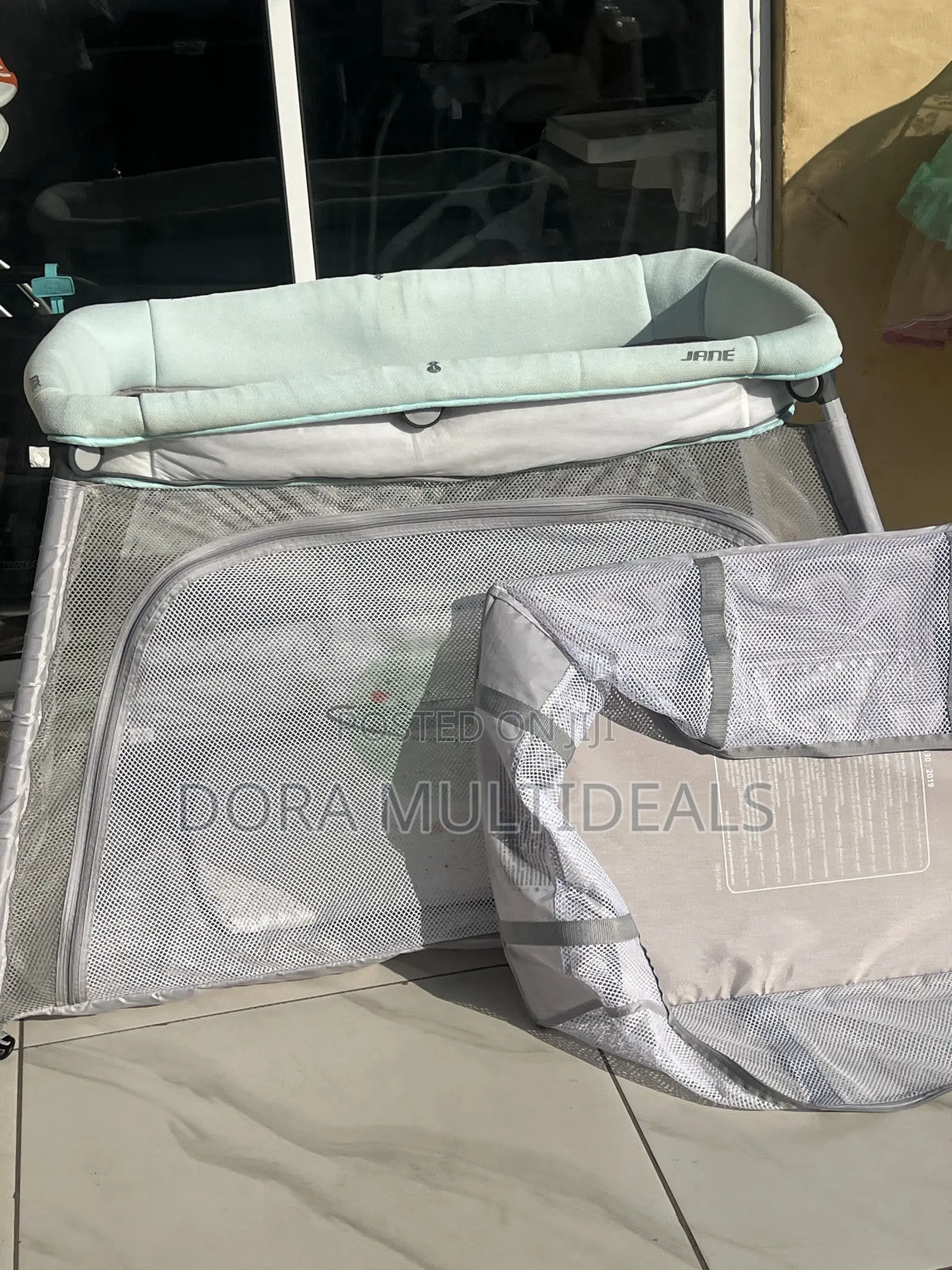 Portable Baby Cot With Carry Bag! And Mosquito Net