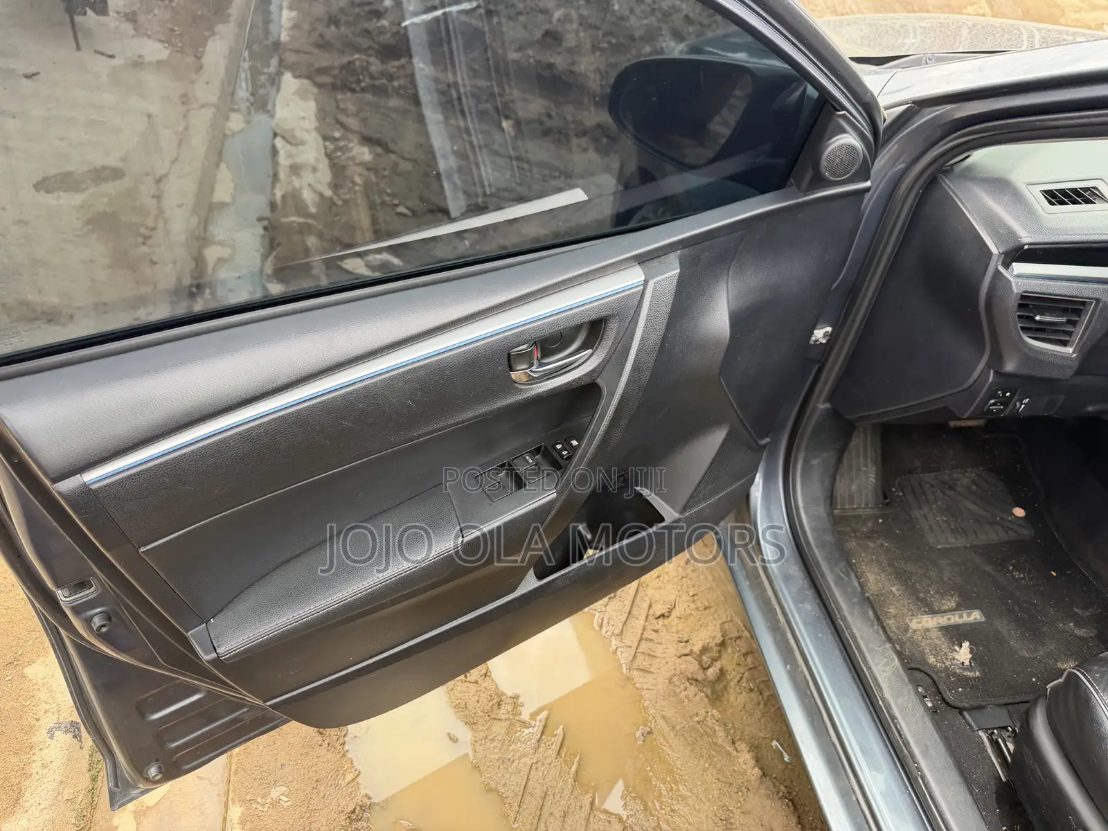 Toyota Corolla 2015 Gray