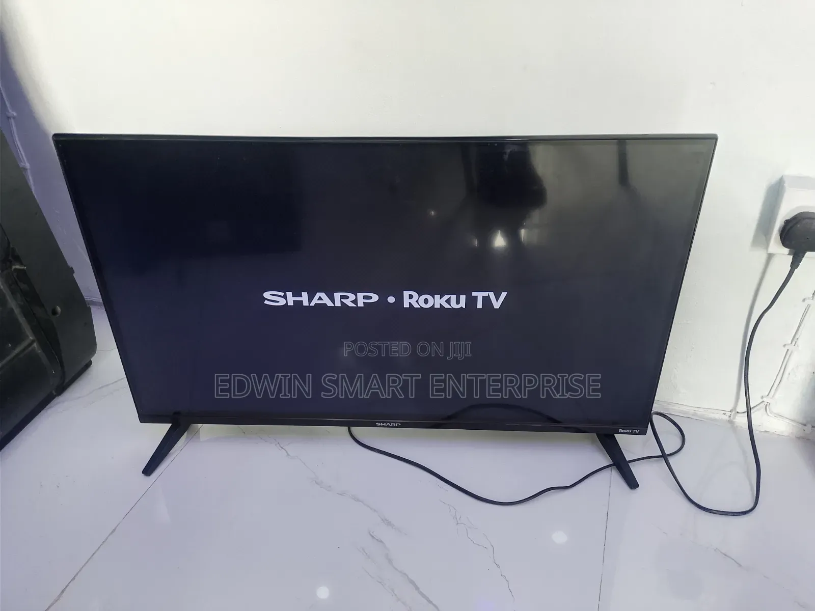 Sharp Roku Frameless Smart Television 40 Inches