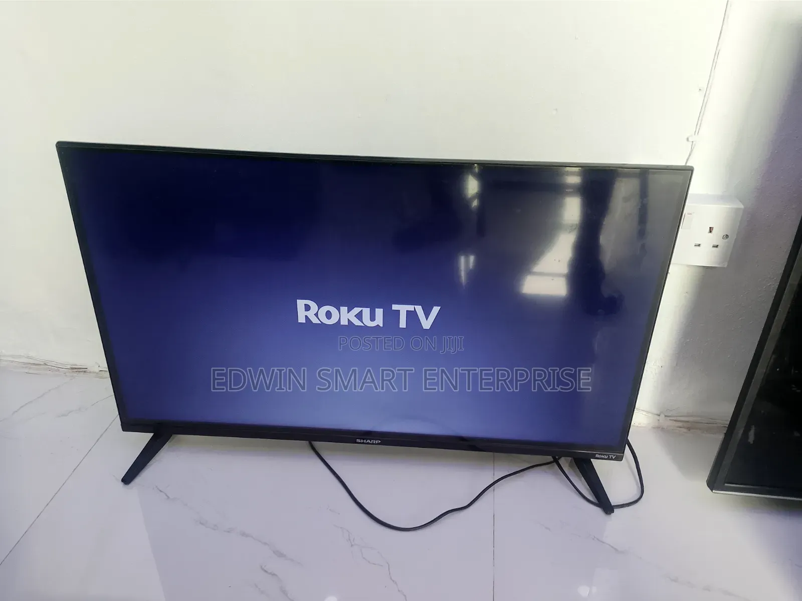 Sharp Roku Frameless Smart Television 40 Inches