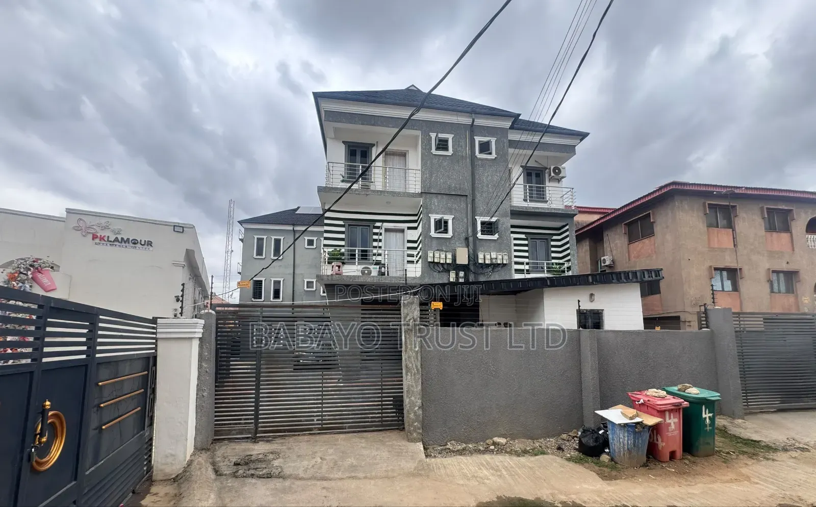 2bdrm Apartment in Adekoya, Ogba GRA for sale