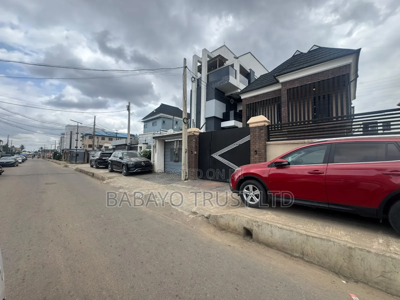2bdrm Apartment in Adekoya, Ogba GRA for sale