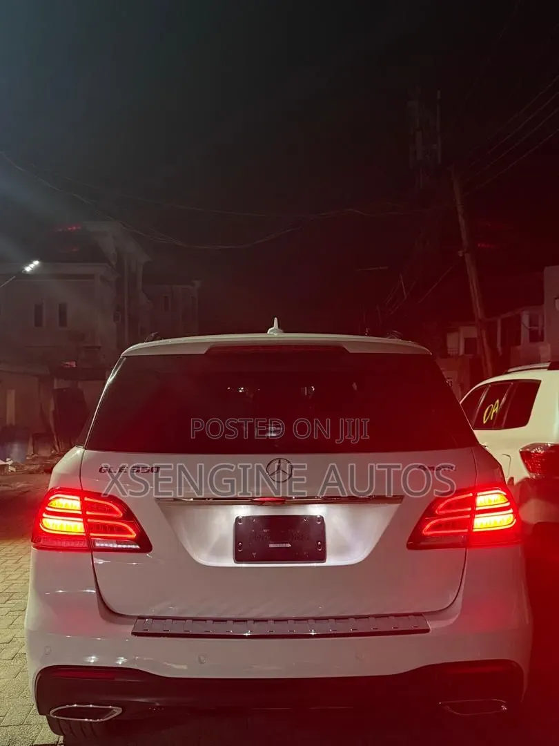 Mercedes-Benz GLE-Class 2018 White