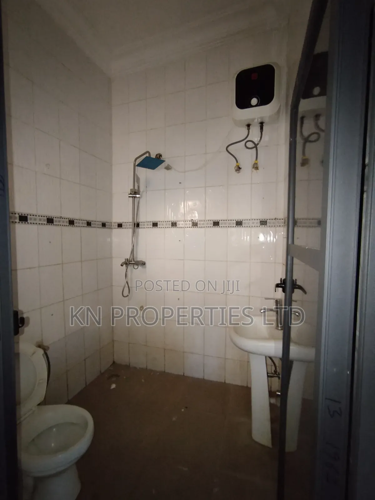 2bdrm Block of Flats in Gaduwa for rent