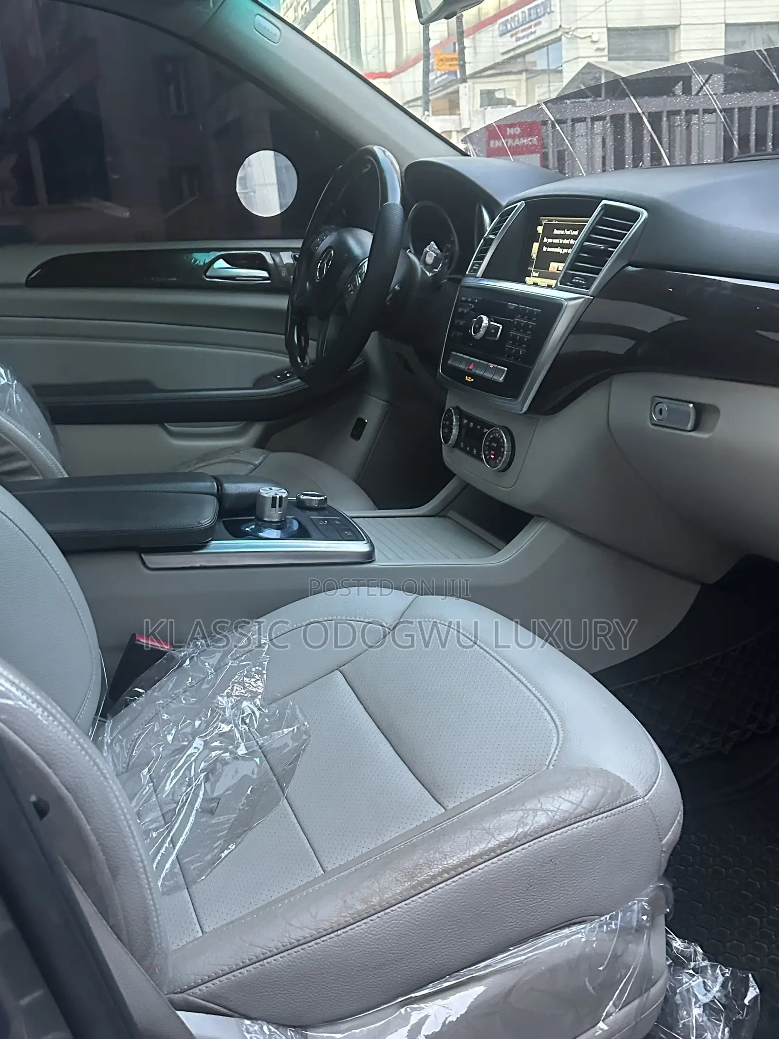 Mercedes-Benz M Class ML350 4MATIC 4dr SUV AWD (3.5L 6cyl 7A) 2015 Gray