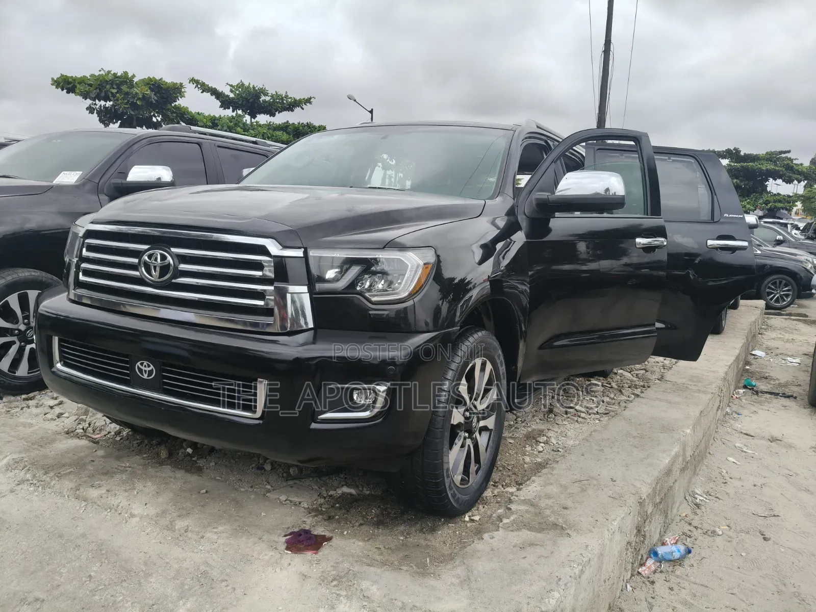 Toyota Sequoia 2015 Black