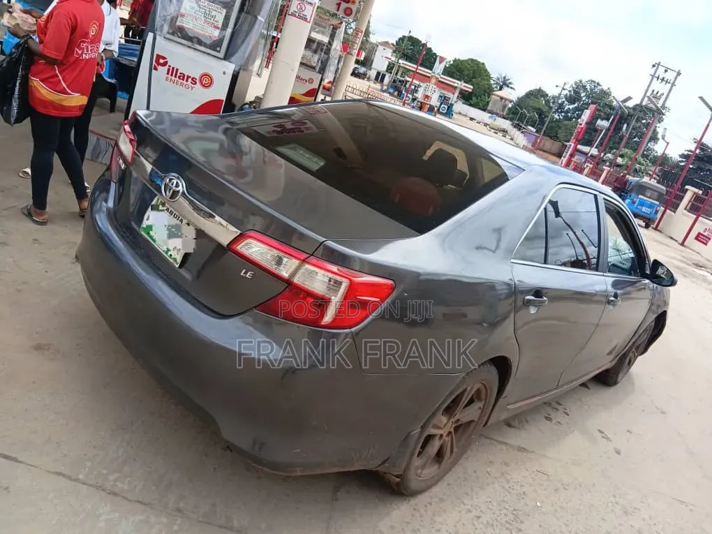 Toyota Camry 2013 Gray