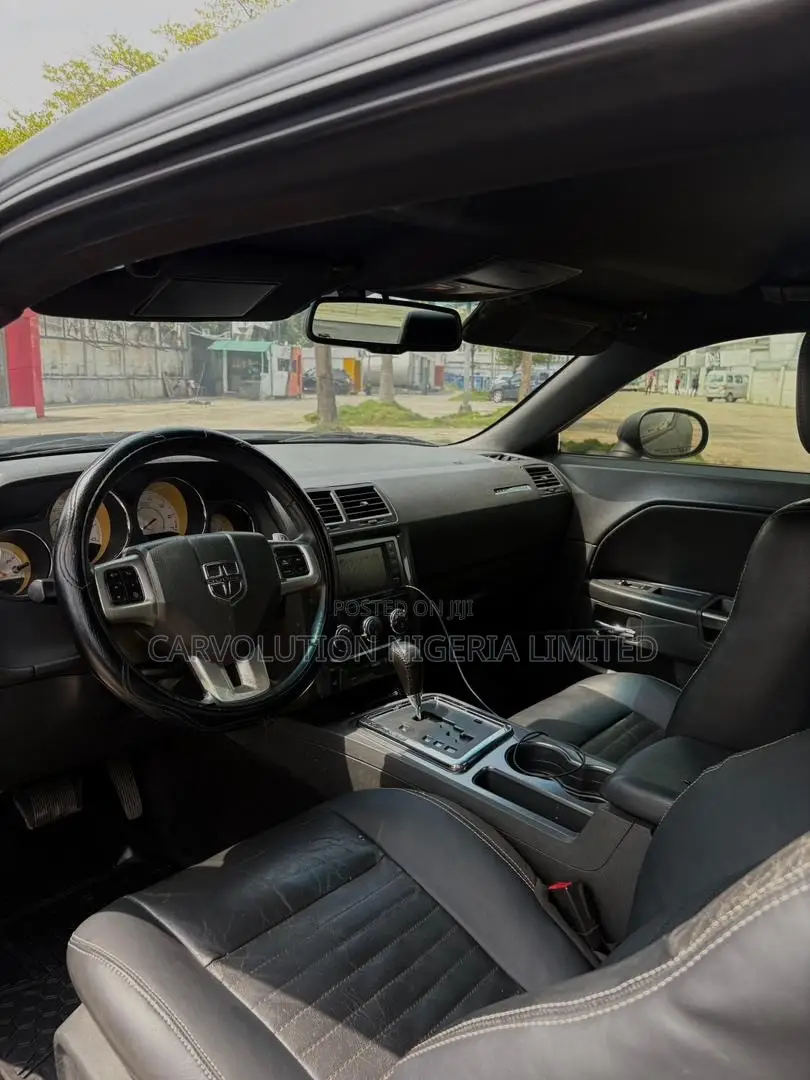 Dodge Challenger SXT 2dr Coupe (3.6L 6cyl 5A) 2014 Black
