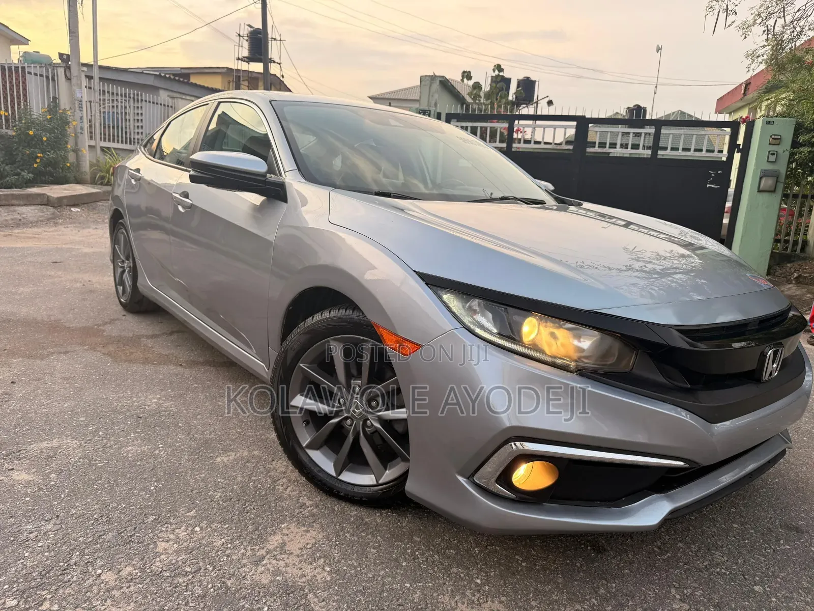 Honda Civic EX-L Sedan 2019 Silver