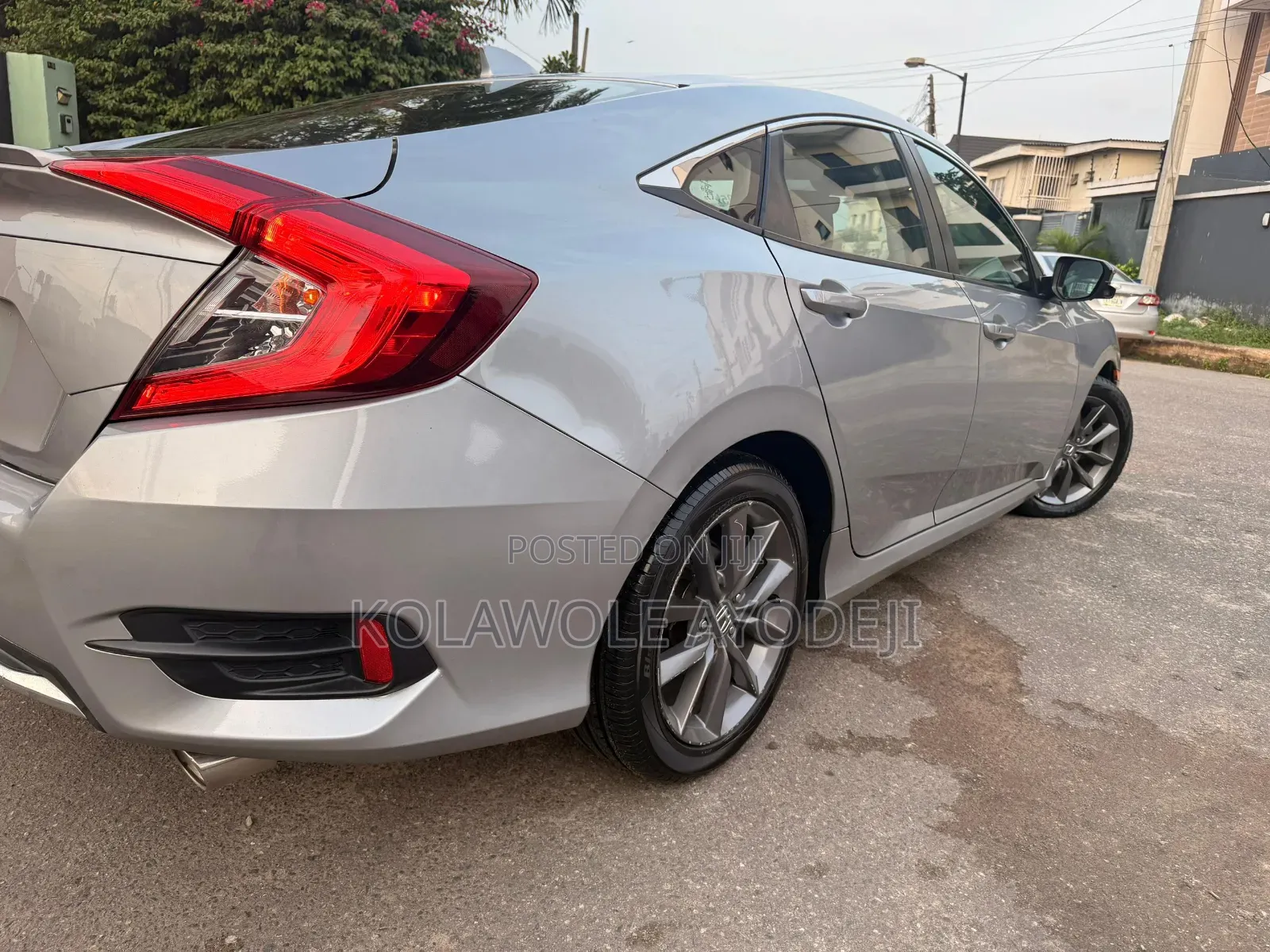Honda Civic EX-L Sedan 2019 Silver
