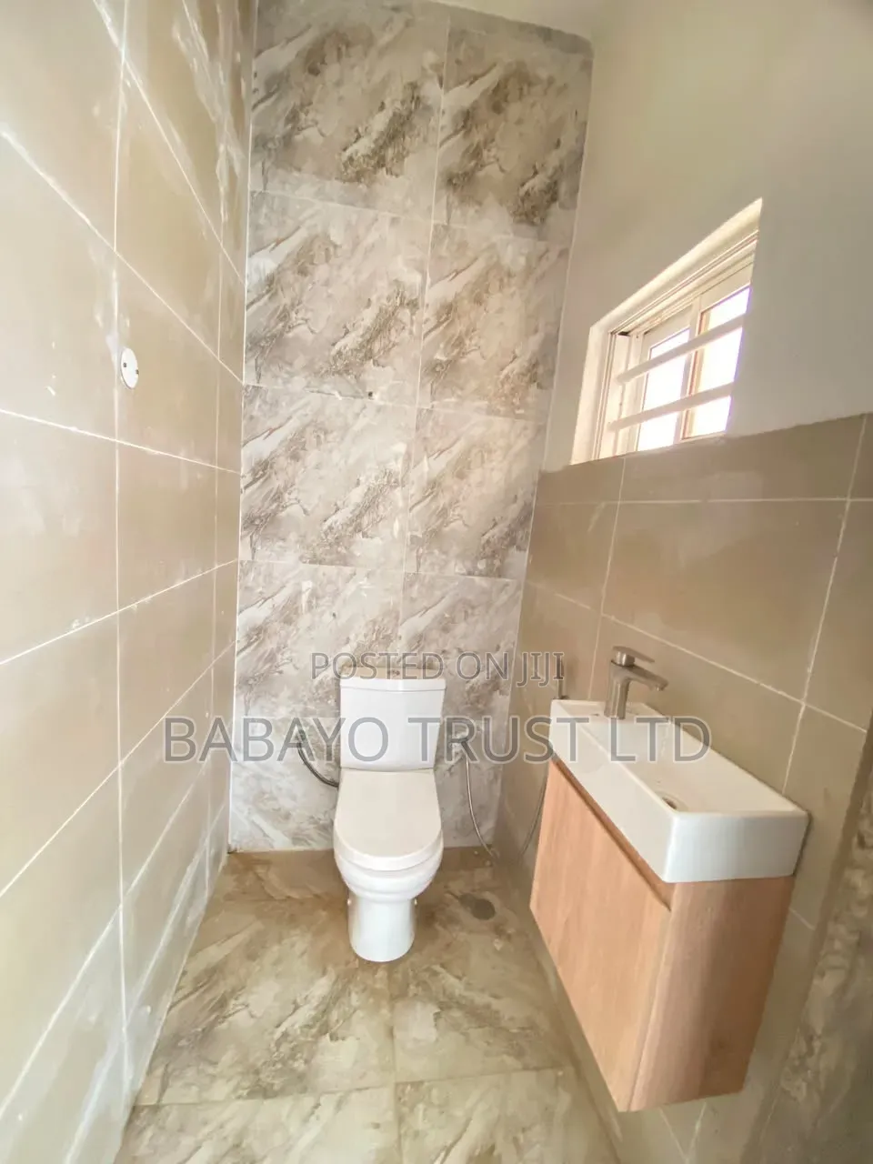 4bdrm Duplex in Iyanganku for rent