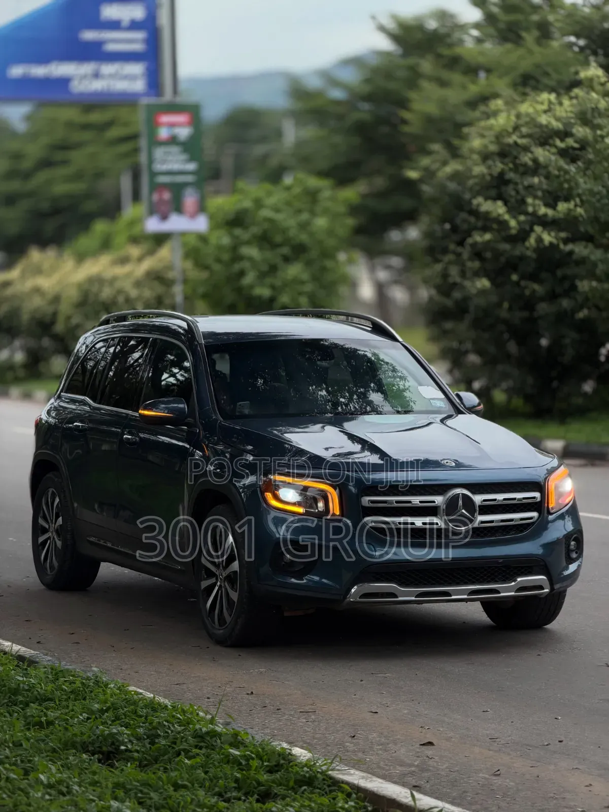 Mercedes-Benz GLB-Class 2022 Blue