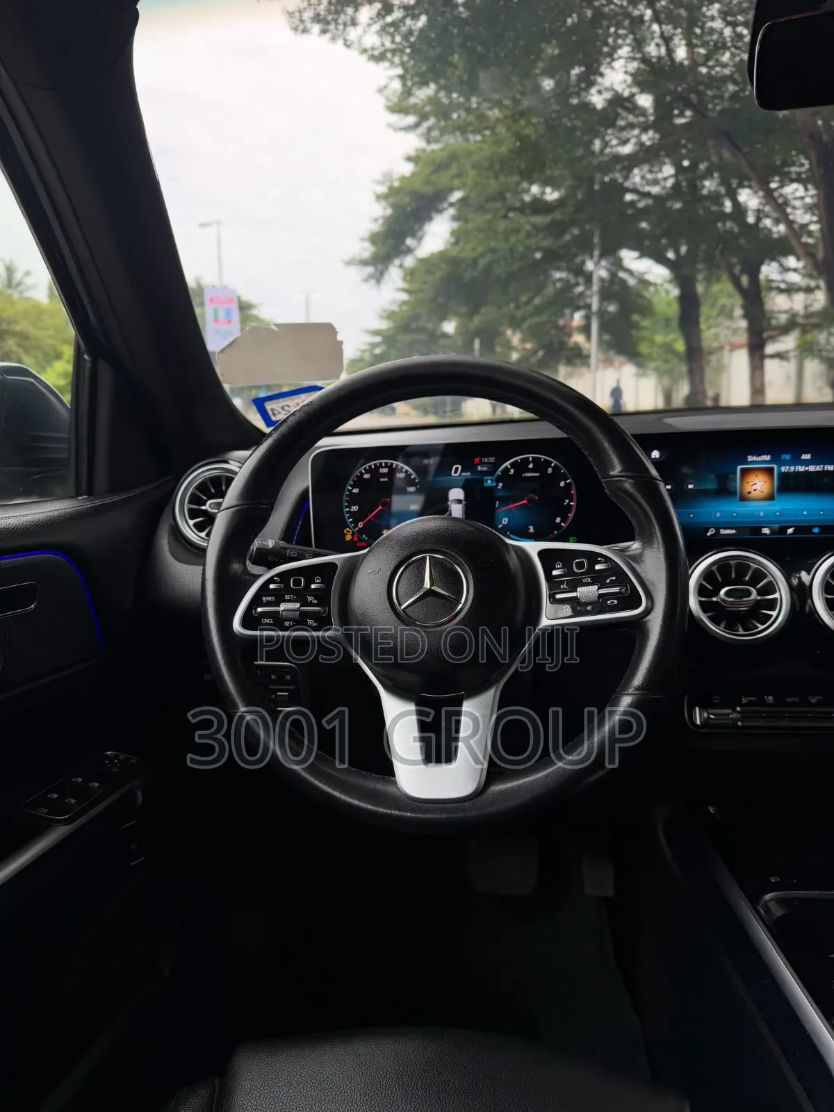 Mercedes-Benz GLB-Class 2022 Blue