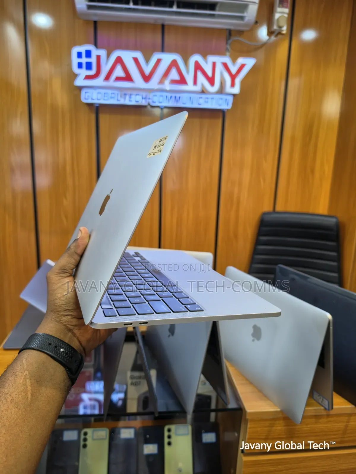 Laptop Apple MacBook Pro 2020 M1 8GB Apple M1 SSD 256GB