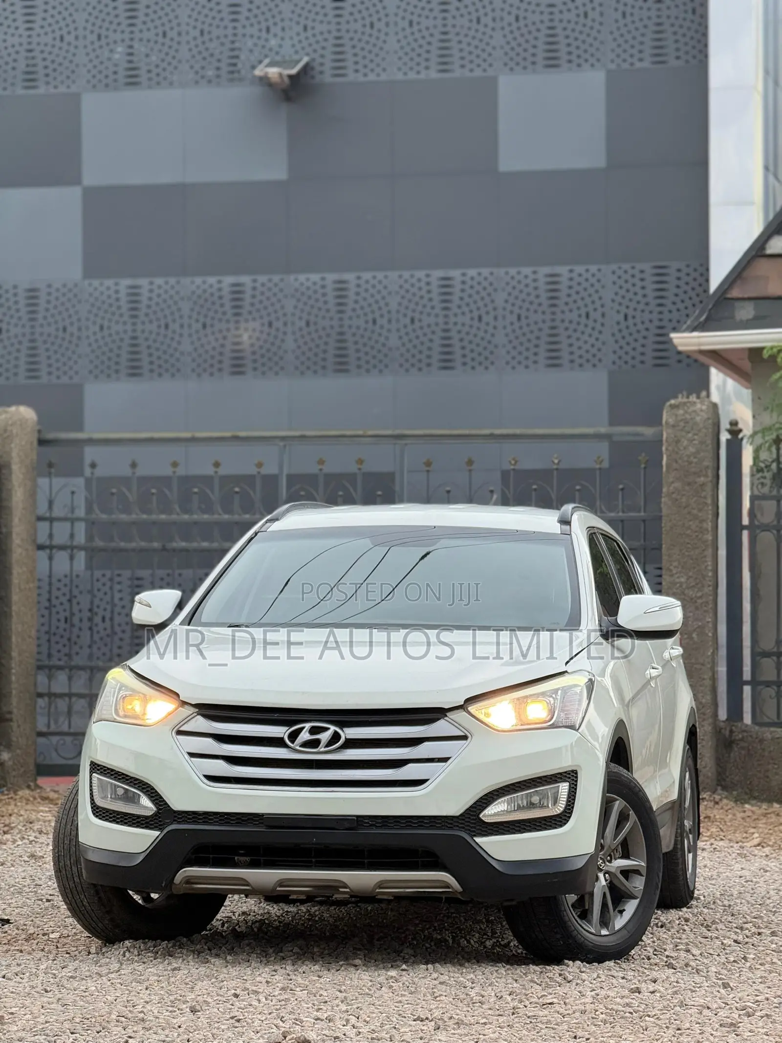 Hyundai Santa Fe 2013 White