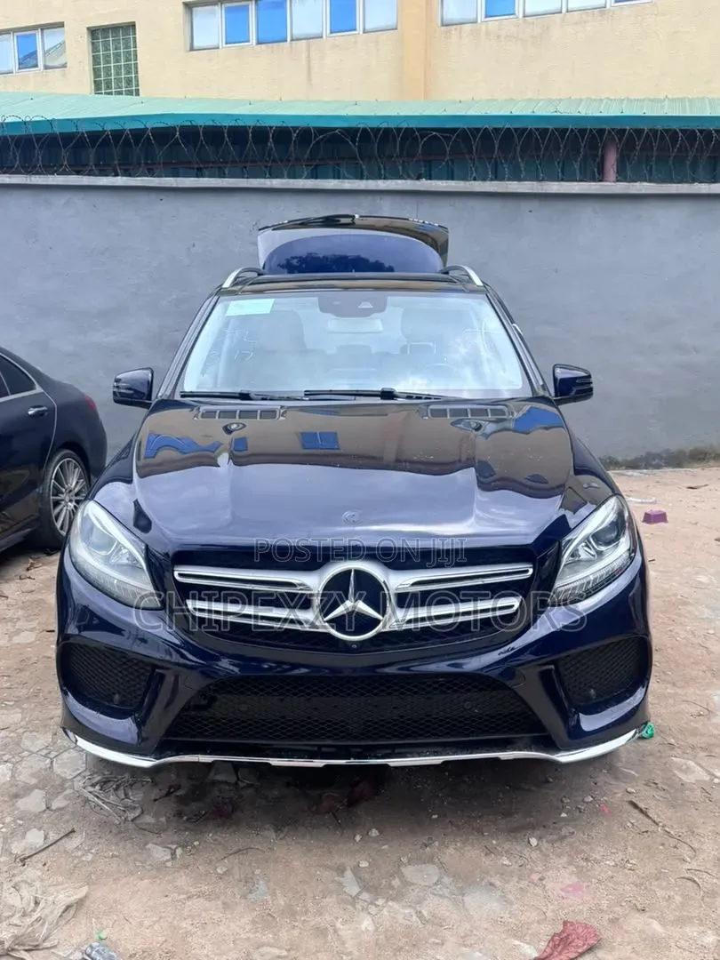 Mercedes-Benz GLE-Class 2019 Blue