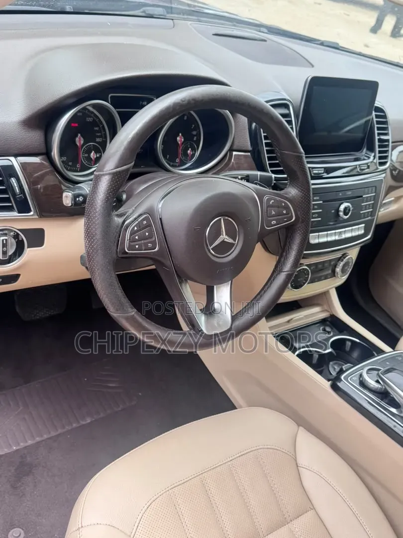Mercedes-Benz GLE-Class 2019 Blue