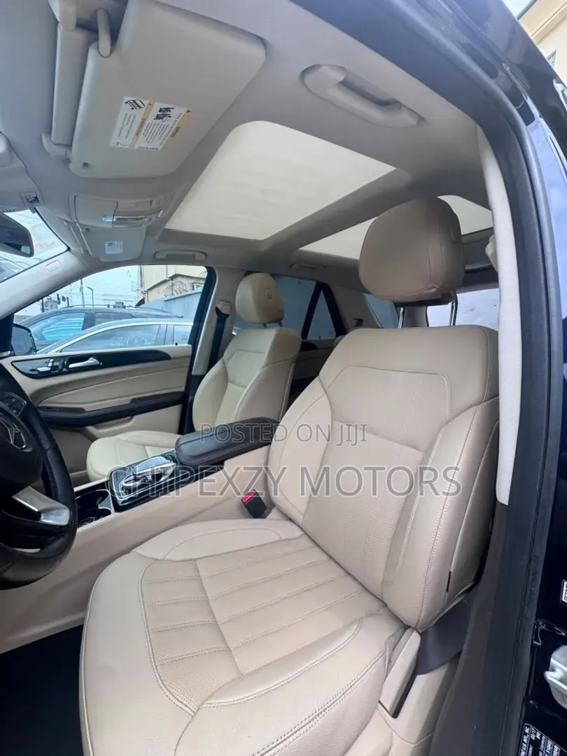 Mercedes-Benz GLE-Class 2019 Blue